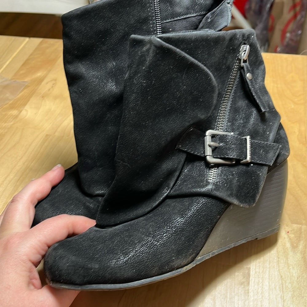 Blowfish size 8 wedge booties